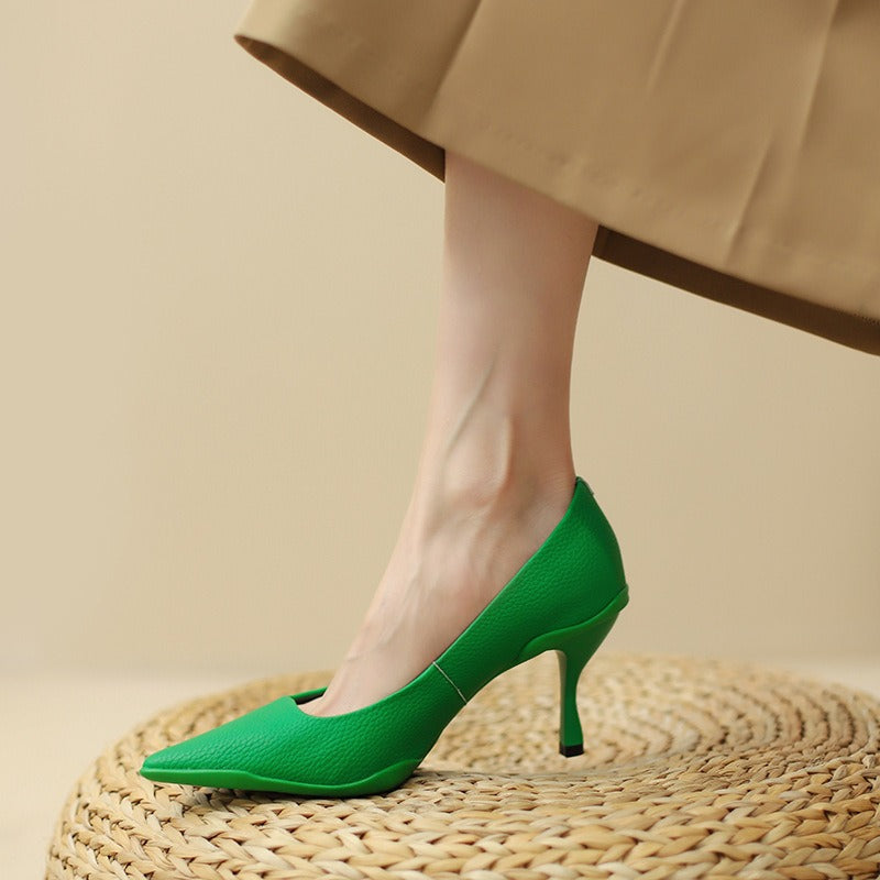 The Noir Prestige Pumps
