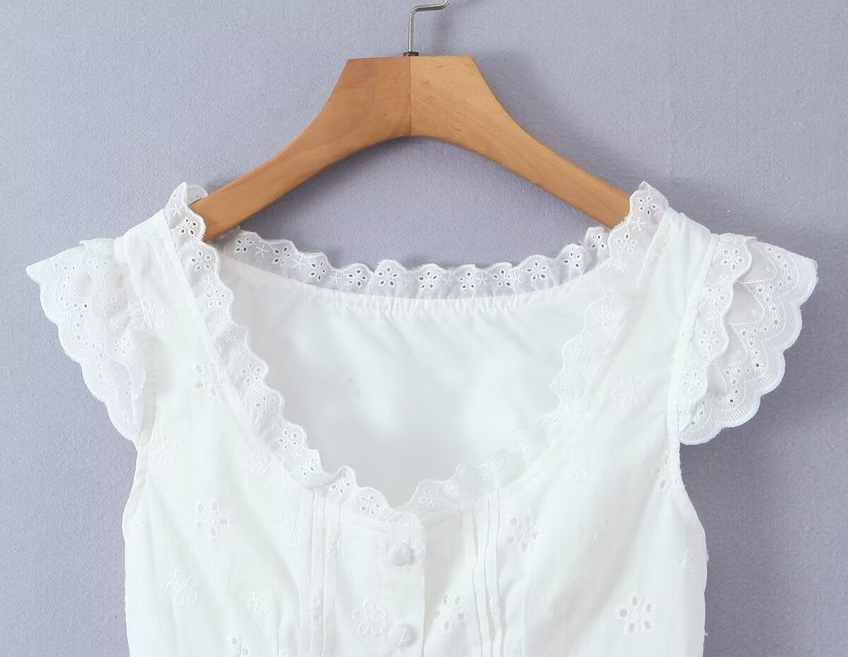 Retro Style Lace Skirt Outfit