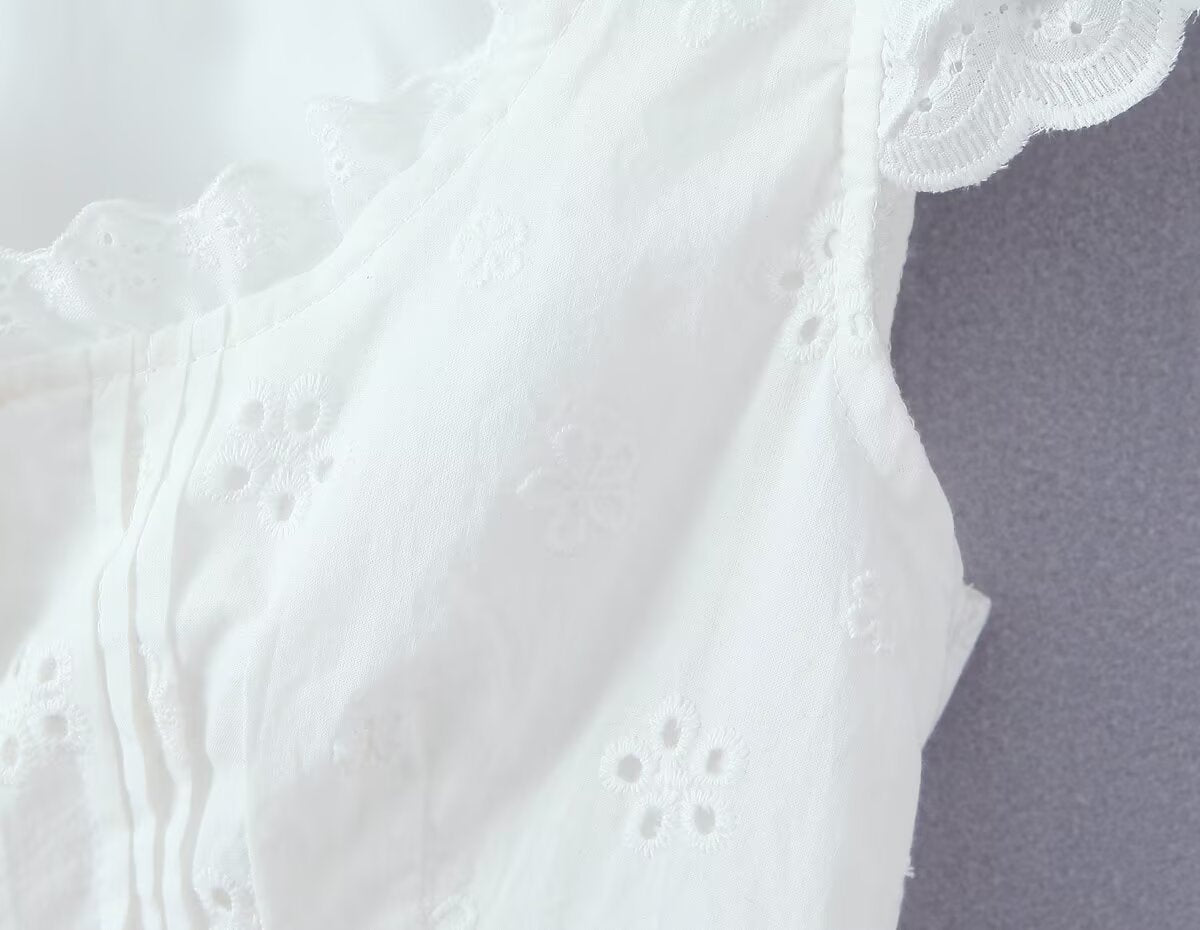 Retro Style Lace Skirt Outfit