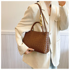 Retro Woven Shoulder Bag