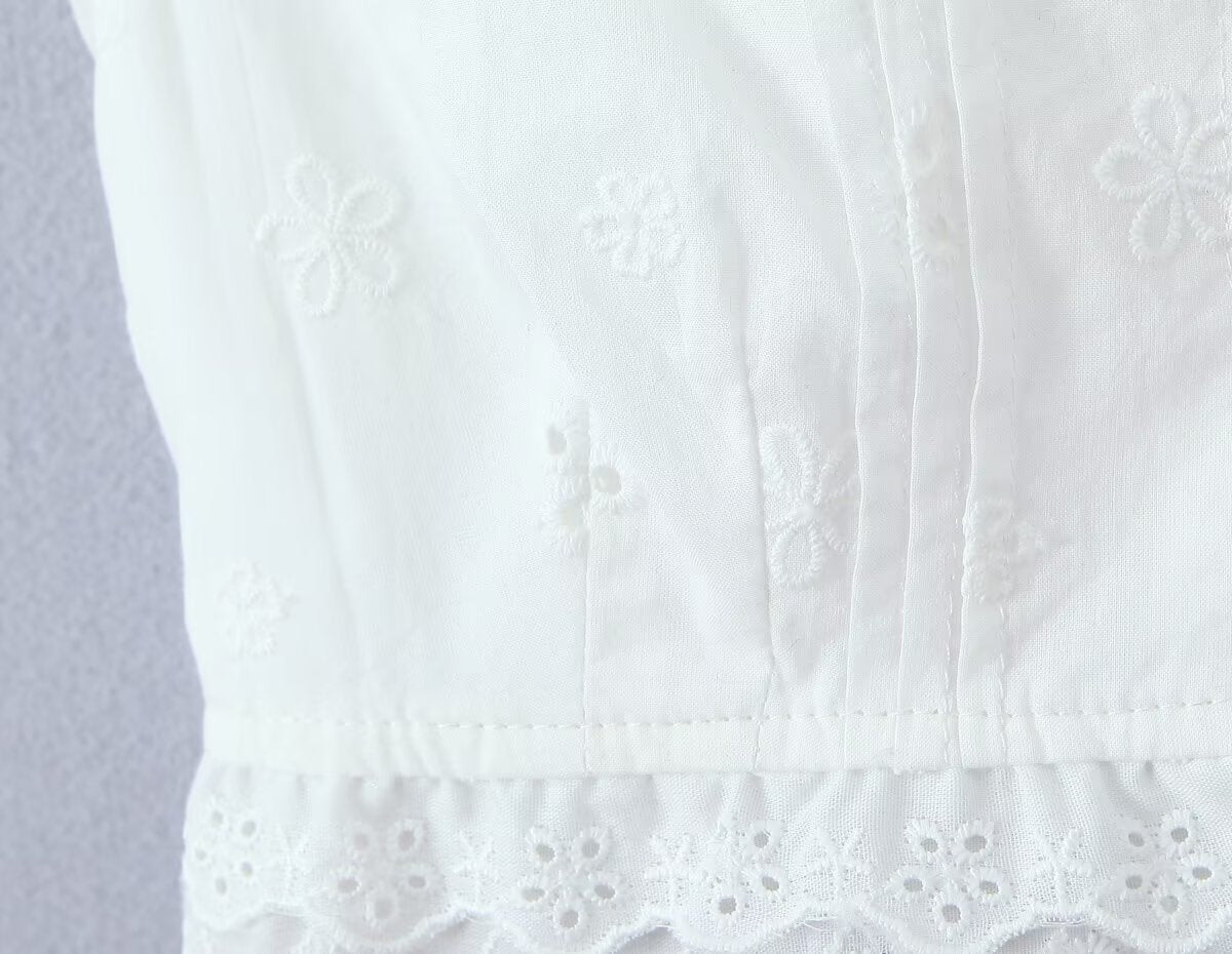 Retro Style Lace Skirt Outfit