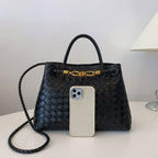 Retro Woven Shoulder Bag