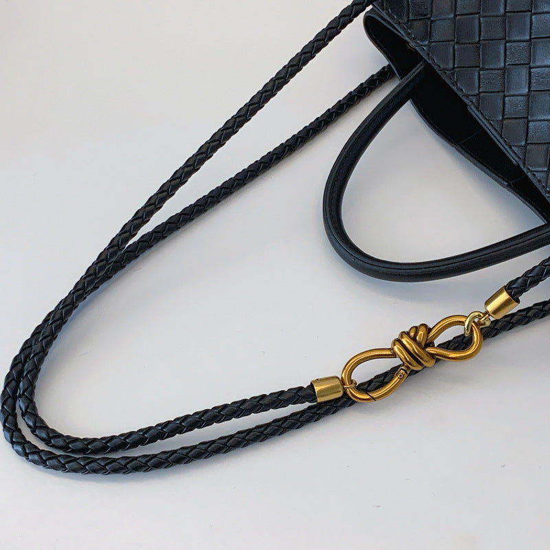 Retro Woven Shoulder Bag