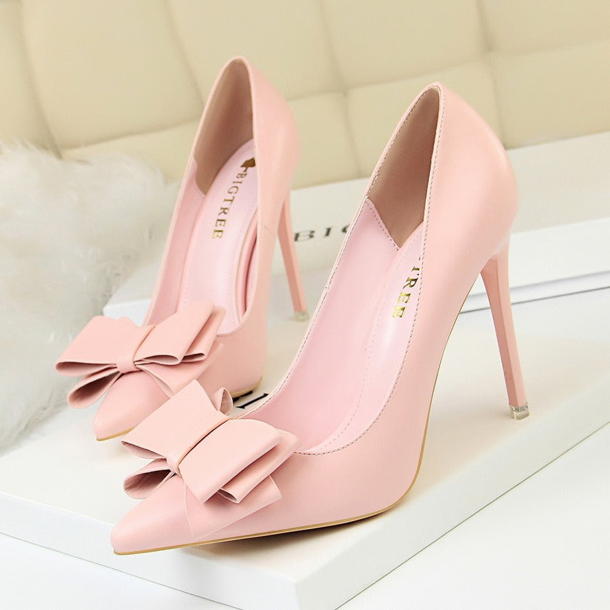 The Celeste Bow Pumps