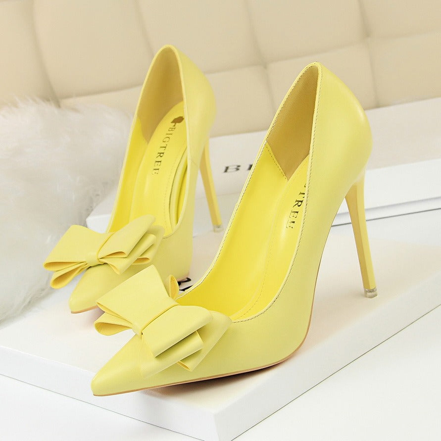 The Celeste Bow Pumps