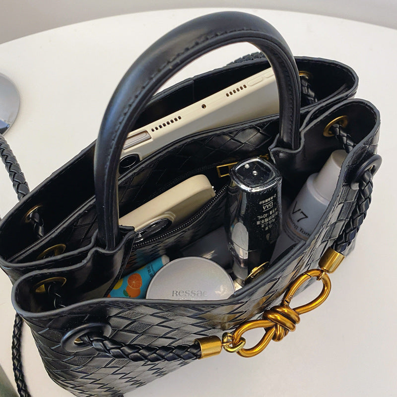 Retro Woven Shoulder Bag